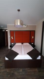 4 ÁSZ Deluxe Apartman - Gyula - 7