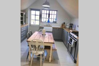 Monmouth House Lyme Regis, Up to 16 guests, dog friendly, garden, hot tub - 7