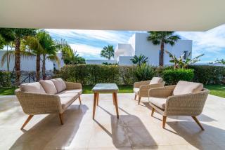 Modern and Luxurious Family Villa close to the Beach - Marbella - 1