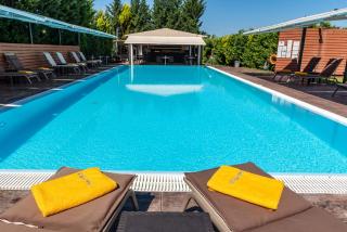 Anilio Plaza - Zakharo - 4