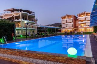 Anilio Plaza - Zakharo - 0