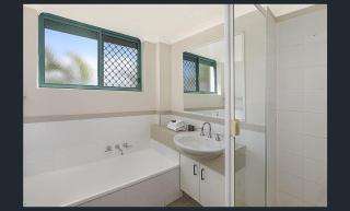 Bergmann 3 bdrm Suite on Moffat Beach - Caloundra - 6