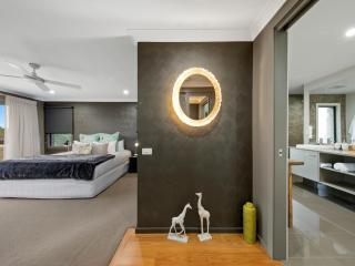 Lilies Luxe Suite on Lovedale with Private Heated Pool 5star - Lovedale - 5