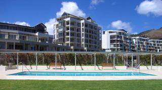 Two Bedroom Apartment - fully furnished and equipped - Cape Town - 3