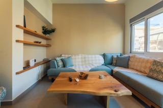 Upscale Modern Escape in the Historic Center - Kalamata - 4