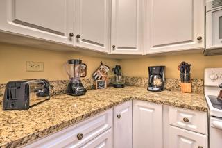 6 Mi to Boardwalk Condo with Pool in Myrtle Beach - Myrtle Beach - 5
