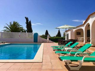 Luxury Algarve Villa 4 Bedrooms Casa Do Luar Mágico Sea Views & Perfect For Families Carvoeiro - Carvoeiro - 9