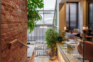 SCHUSTER Boarding House - 2