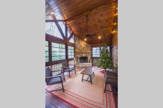 Christmas Lodge-Secluded near Downtown Blue Ridge - Blue Ridge - 6