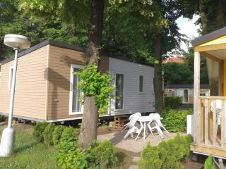 Holiday Home Hawaii Style by Interhome - Prague - 2