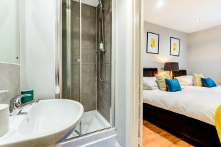 GF flat sleeps 4, parking for Contractors by Eagle Owl Stays - 8