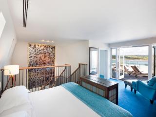 Cliff House Hotel - 8