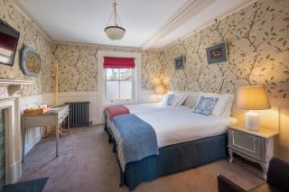 One Holyrood Hotel & Cafe - Newport - 8