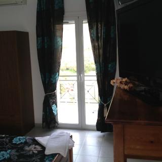 Iris Apartments - 8