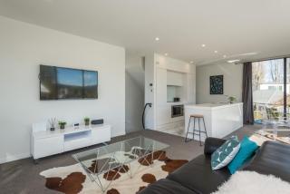 Kilmore Apartment - Christchurch Holiday Homes - 5