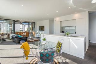 Kilmore Apartment - Christchurch Holiday Homes - 3