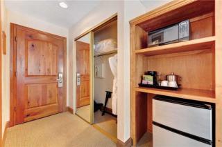 Ski In, Ski Out Studio Condo In The Heart Of Lionshead Village With Hot Tub And Pool Access - Vail - 7