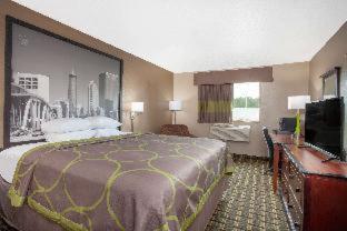 Super 8 by Wyndham Waycross GA - Waycross - 6