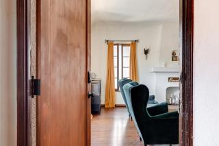 Visit the Beach from a Historic Downtown Apartment - NRP21-00092 - Long Beach - 2