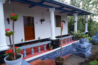 Bison Valley Estate - Vālpārai - 9