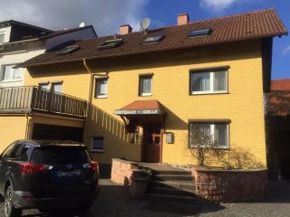 Gästehaus Zur Quelle - 6