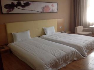 Holiday Inn Express Zhengzhou Nongye Road by IHG - Zhengzhou - 6