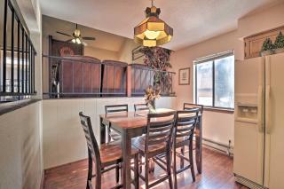 Quaint Angel Fire Townhome half Mi to Ski Slopes! - 2