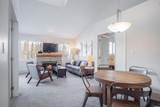 Tyndall Stone by Outpost Whistler - Whistler - 9