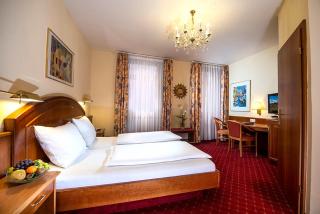 Hotel Schweizer Hof - Superior - 9