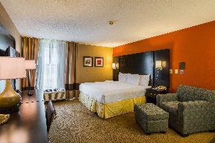 Clarion Inn & Suites Evansville Eastland Area - 8