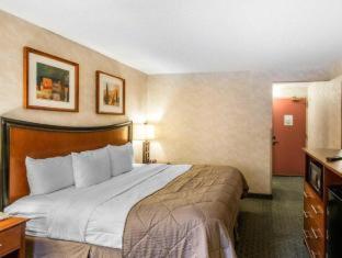 Quality Inn and Conference Center Greeley Downtown - 9