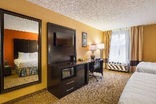 Clarion Inn & Suites Evansville Eastland Area - Evansville - 2