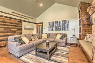 Walk to Main St and Marina Grand Lake Cabin! - 2