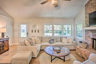 Charming Simons Cottage with Porch Half Mi to Beach - Demere Park - 6