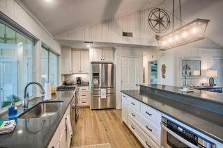 Charming Simons Cottage with Porch Half Mi to Beach - Demere Park - 2