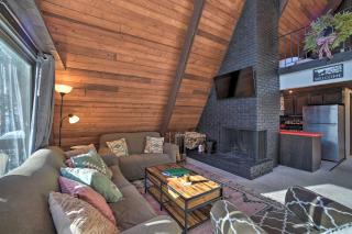 Cozy A-Frame Cabin with Pool Table 8 Mi to Mt Snow! - Wilmington - 7