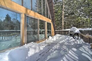 Cozy A-Frame Cabin with Pool Table 8 Mi to Mt Snow! - Wilmington - 1