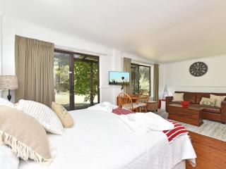 Olive Grove 1 Studio - Pokolbin - 9