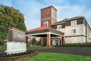 La Quinta by Wyndham Latham Albany Airport - 2