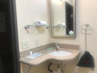 Holiday Inn Oceanside Marina Camp Pendleton by IHG - Oceanside - 7