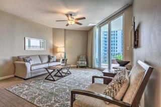 Destin Condo with Amenities and Pool Less Than half Mi to Beach - 6