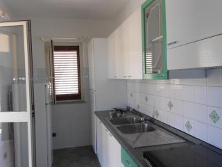 Girasole sul mare ,new kitchen with wash disher , air conditioning, garage moto, 200 m from centre, 300 m from beach ,wifi, - Santa Teresa Gallura - 9