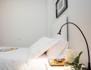 SingularStays Mar44 - 8