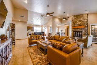 Coyote Crossing Resort - 8