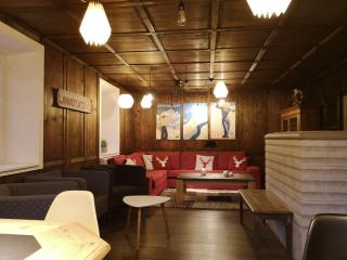De Nussi's Chalet 1 - 2