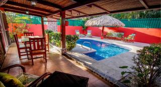 Big private home with pool in Surfside - a short walk from the beach - Playa Flamingo - 9