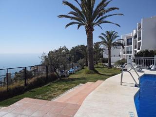TUHILLO 1i MENYBER - Nerja - 2