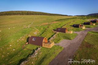Schiehallion Luxury Glamping Pod with Hot Tub at Pitilie Pods - 2