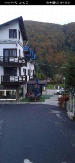 HOTEL ALL TIMES - Timișu de Jos - 9