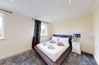 Super 2 bed House wPrivateParking&PrivateGarden - London - 3